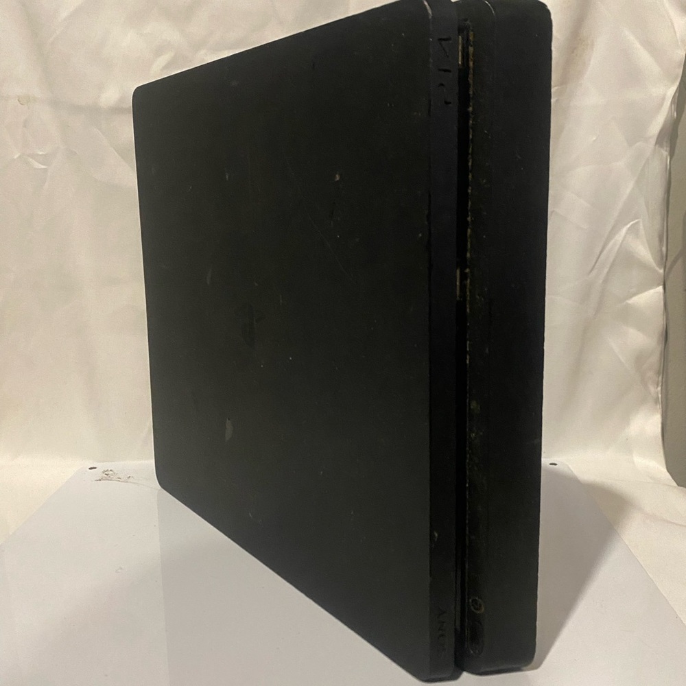 PS4 slim (Fully Working)